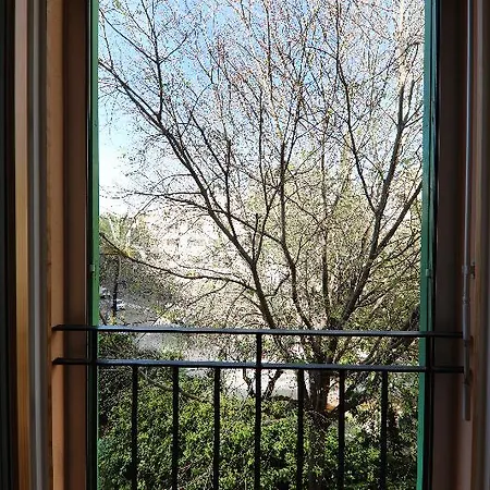Ξενοδοχείο Ah Art